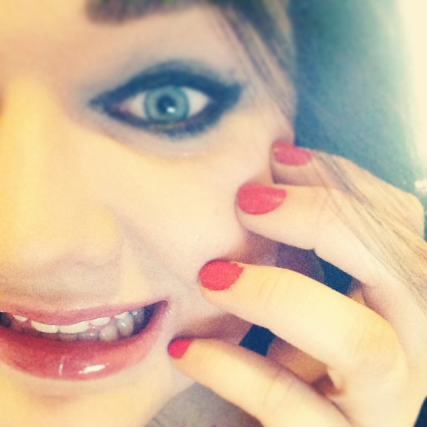 All smiles today! :D #selfies #blackhair #blueyes #todaywasagoodday