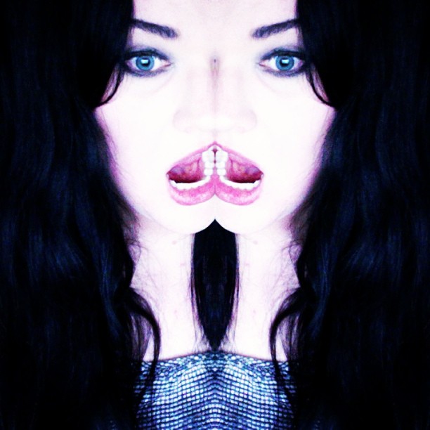 Photobooth fun! #selfies #photobooth #blackhair #graphicdesigner